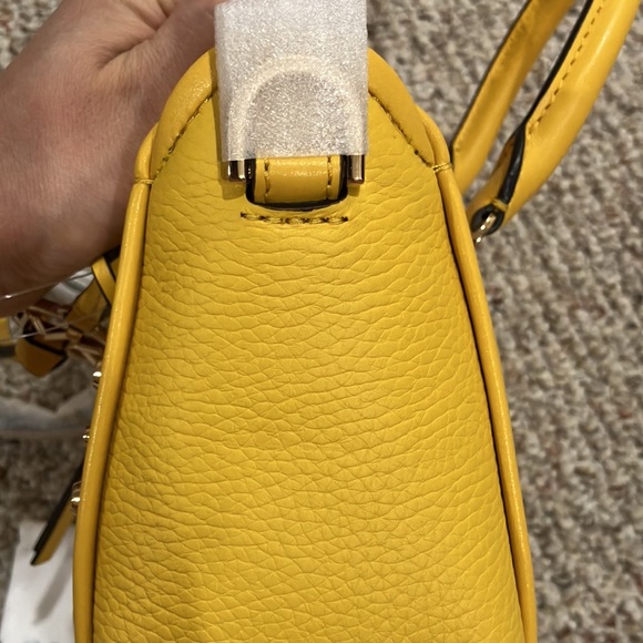 MICHAEL KORS Carine Extra-Small Studded Pebbled Leather Crossbody Bag 32T0GCCC0L - Picture 6 of 13